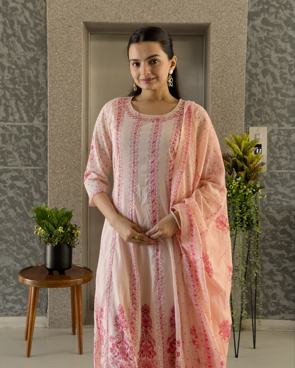 Baby Pink A-Line Round Kurta Pant Set With Dupatta